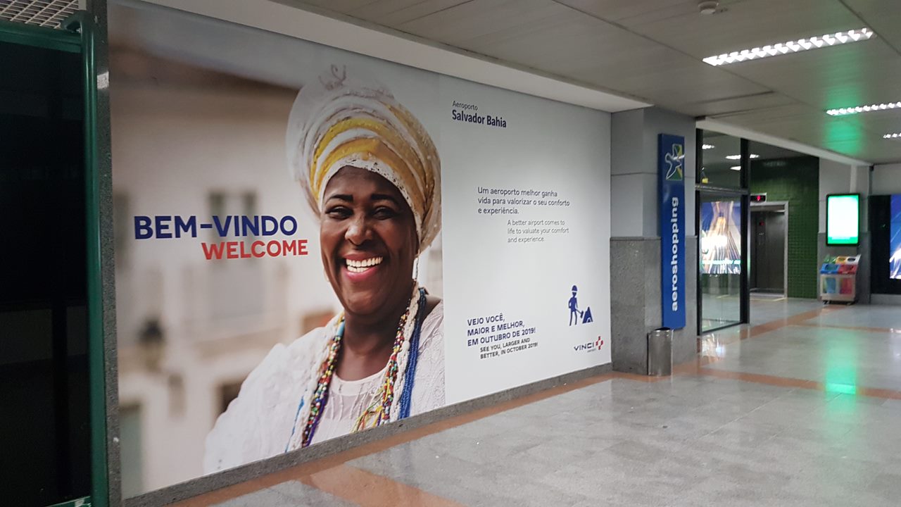 Painel de Boas-Vindas — Aeroporto Salvador Bahia
