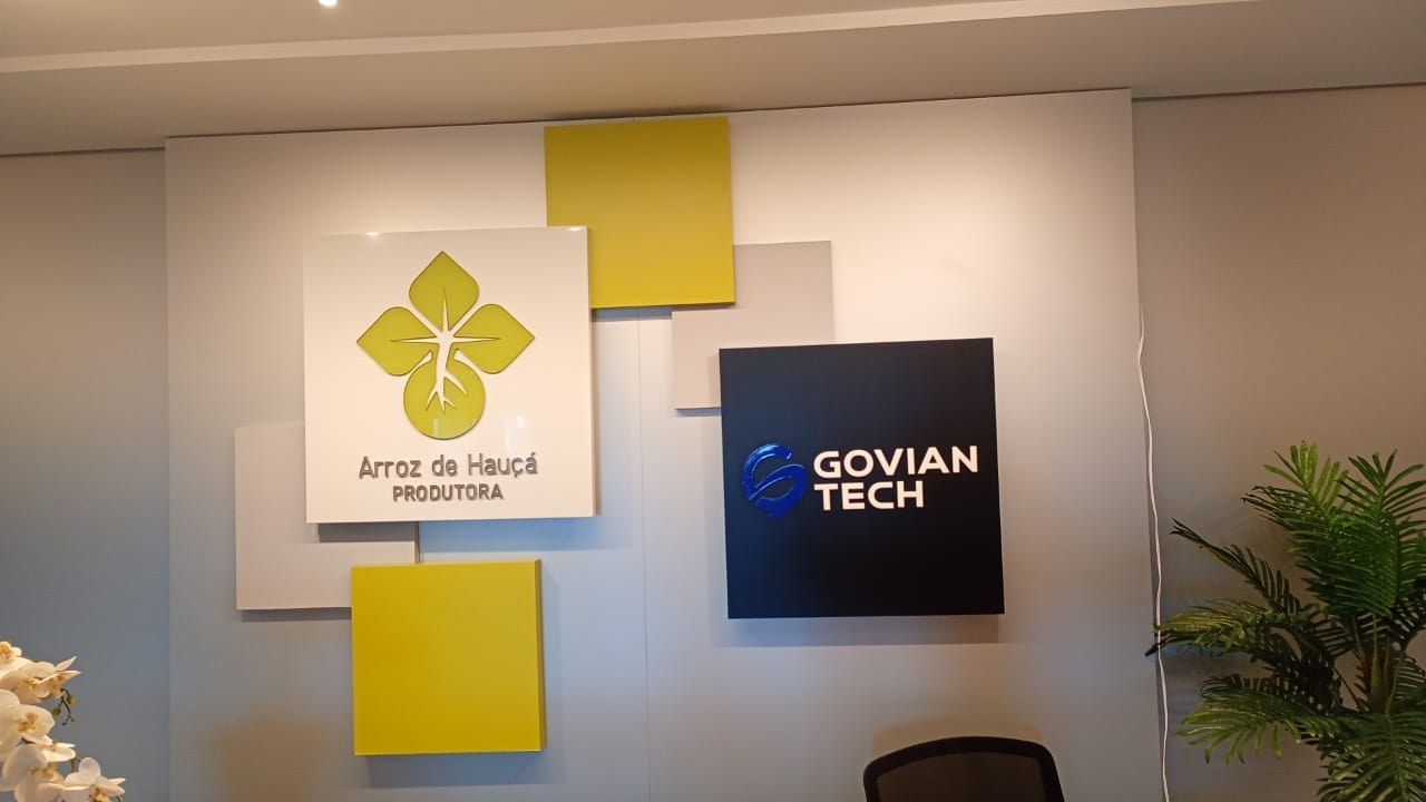 Sinalização Corporativa — Govian Tech