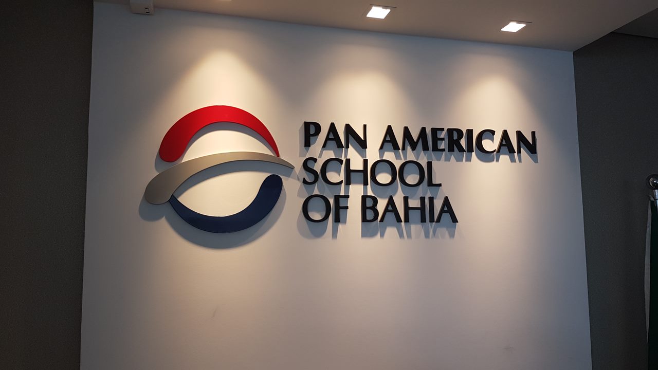 Sinalização Interna — Pan American School